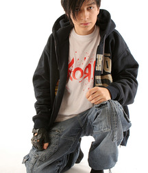 Johnatan First Set 5ced8a5549353.jpg