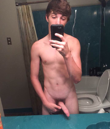 Selfies are Goodies 5d29a396ae9b2.png
