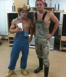 A Little Bit Country 5cd2298b26b93.jpg