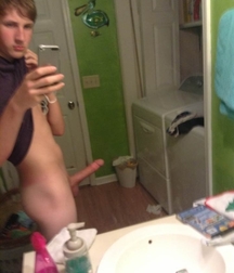 Boys with Phones 5ce29558c87c3.jpg