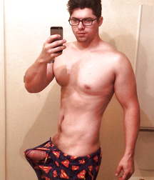 Boys with Phones 5ce295ec0e9ca.jpg