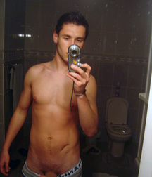 Boys with Phones 5ce296196f799.jpg