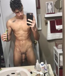 Boys with Phones 3 5d3af5c14882a.jpg