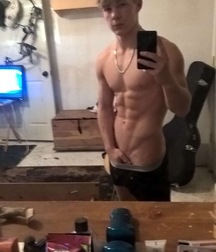 Boys with Phones 3 5d3af6b1e82dd.jpg