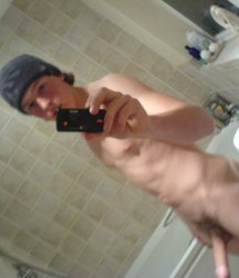 Boys with Phones 4 5d4429513d7c0.jpg