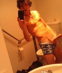 Boys with Phones 4 5d44296e4fba6.jpg