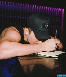 Austin Mahone Megamix 5d442d7e3ddd7.jpg