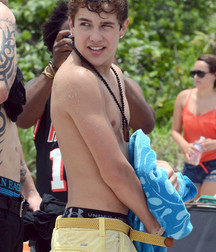 Austin Mahone Megamix 5d442daae3b39.jpg