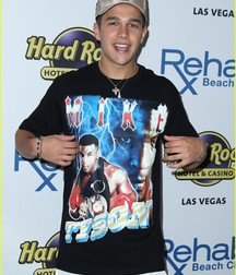 Austin Mahone Megamix 5d442e241cb5b.jpg