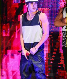 Austin Mahone Megamix 5d442e5be4358.jpg