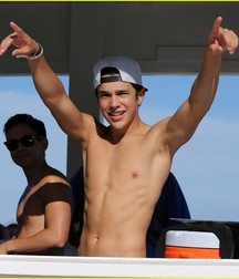 Austin Mahone Megamix 5d442e97e60ca.jpg