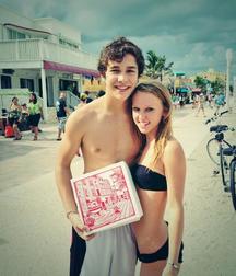Austin Mahone Megamix 5d442e9f2a671.jpg