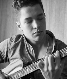 Austin Mahone Megamix 5d442f9003c31.jpg