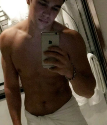 Austin Mahone Megamix 5d442fdb6b512.png