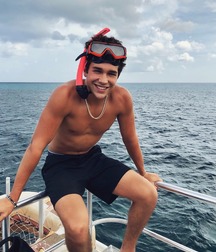 Austin Mahone Megamix 5d44302915bfd.jpg