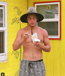 Austin Mahone Megamix 5d4430484582b.png