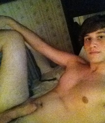 Boys with Phones 8 5d5ee257224c7.jpg