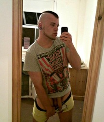 Boys with Phones 9 5d68ffce2ad07.jpg