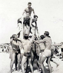 The Gays of Old 21 5d6c3e6216cc1.jpg