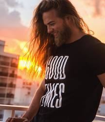 Luscious Locks 4 5d742d8043929.jpg