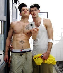 Saggin' 5d787f5bbe1fe.jpg