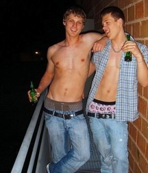 Saggin' 5d787f7b8b559.jpg