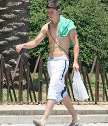 Saggin' 5d7c1074310aa.jpg
