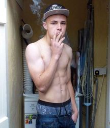 Saggin' 5d7c10d6c4d09.jpg