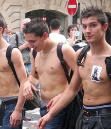 Saggin' 2 5d7e903547655.jpg