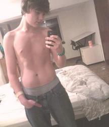 Saggin' 2 5d7e906aa3724.jpg