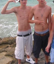Saggin' 3 5d82db38a6d6c.jpg