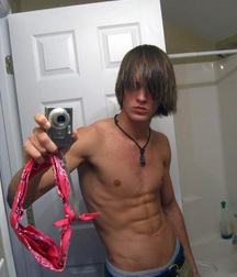 Saggin' 3 5d82db794674e.jpg