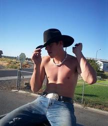 A Little Bit Country 15 5d82e116deeb7.jpg