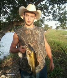 A Little Bit Country 15 5d82e18a457e3.jpg