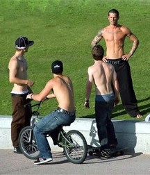Saggin' 4 5d8bcd9894a47.jpg