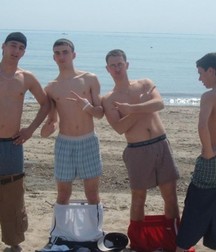 Saggin' 4 5d8bcdaec59cb.jpg