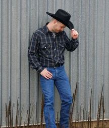 A Little Bit Country 16 5d8fe2b6e0b8d.jpg