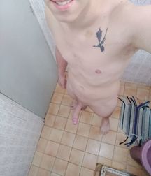 Boys with Phones 14 5d9411c544d7d.jpg