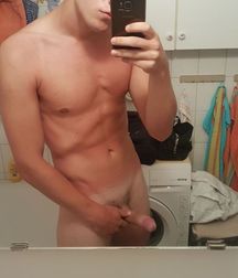 Boys with Phones 14 5d9411ff1b440.jpg