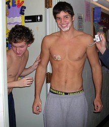 Saggin' 5 5d980951c9f7e.jpg