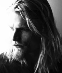 Luscious Locks 10 5d9b4614ec7aa.jpg