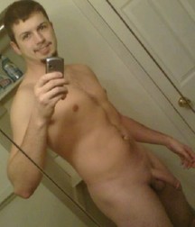 Boys with Phones 15 5d9d009939c4e.jpg