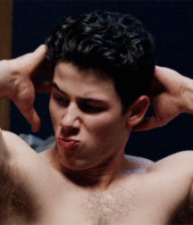 Nick Jonas: From Cutie to Stud 5da2771cbbb67.gif