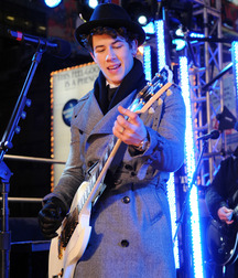 Nick Jonas: From Cutie to Stud 5da2783965555.jpg