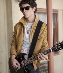 Nick Jonas: From Cutie to Stud 5da2787a003a5.jpg