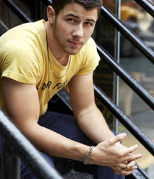 Nick Jonas: From Cutie to Stud 5da278aa9b005.jpg