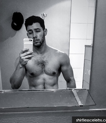 Nick Jonas: From Cutie to Stud 5da279a6d8a9d.jpg