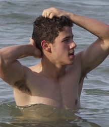 Nick Jonas: From Cutie to Stud 5da279fd56205.jpg