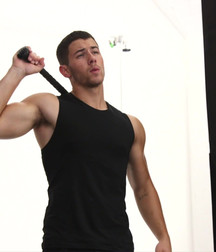 Nick Jonas: From Cutie to Stud 5da27a4e941c6.jpg