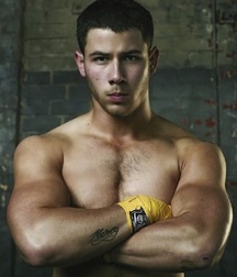 Nick Jonas: From Cutie to Stud 5da27a5c36c2b.jpg